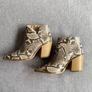 Slip on Cutout Pointed Toe Snakeskin Chunky Stacked Mid Heel Booties